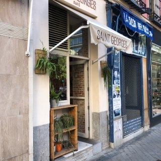 马德里咖啡｜很不错的街角咖啡店...
