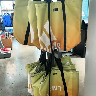 💰花哪～Adidas员工店...
