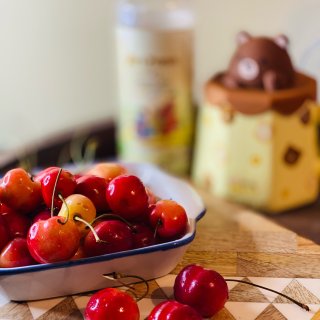 Rainier cherry🍒$1.49...