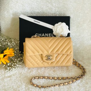 小包当道：Chanel Mini CF...
