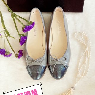 OOTD: Chanel 经典的芭蕾单鞋...