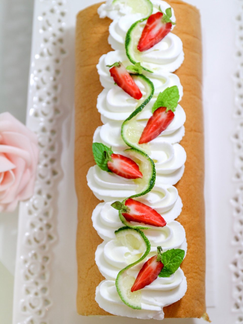 甜品时间 | 草莓蛋糕卷...