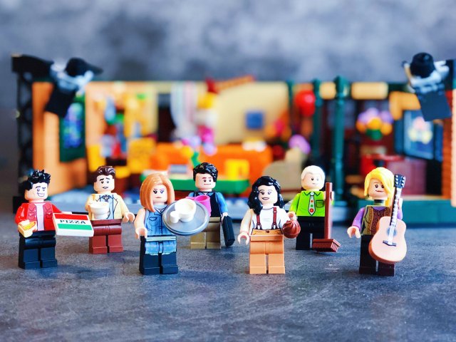 终于把老友记拼好了