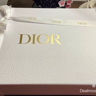 Dior 迪奥,DIOR US Beauty: Luxury Fragrances, Cosmetics, Skincare & Gifts | DIOR US