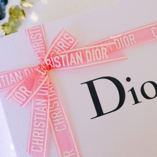 Dior 官网包装 最近回不去了……👋...
