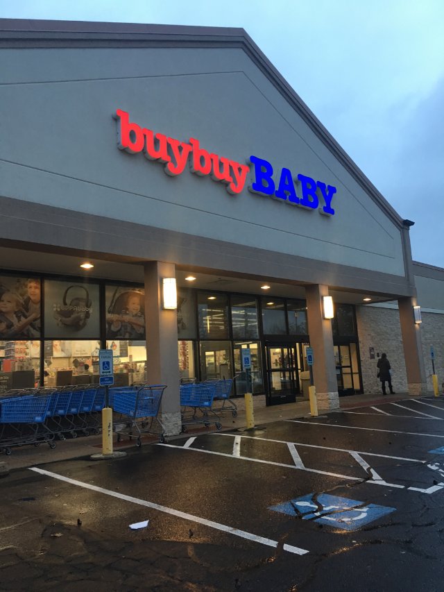 下雨天☔️ BuybuyBaby 购物