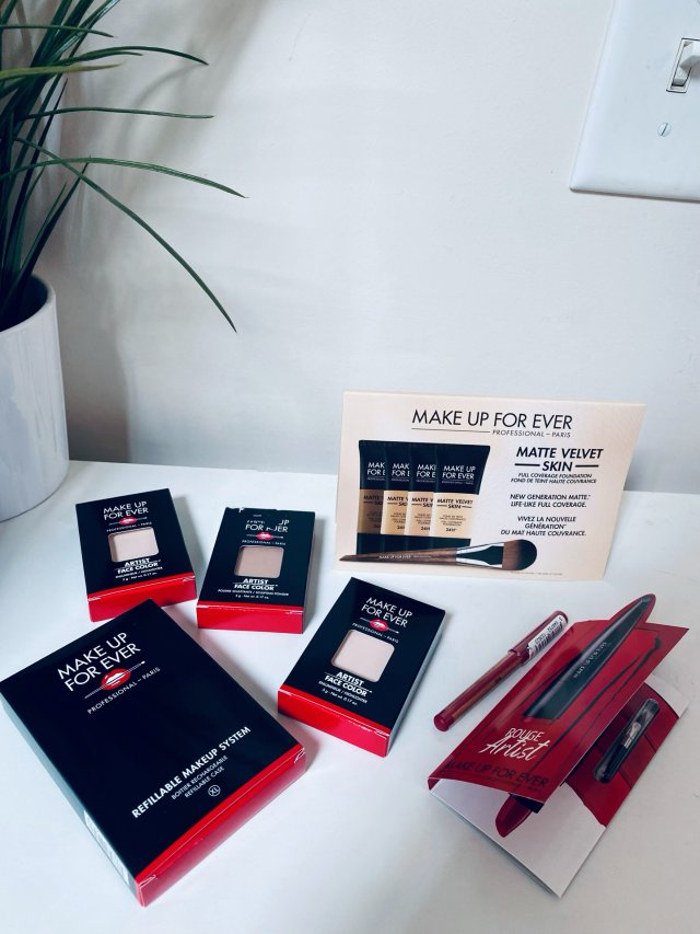 Make Up For Ever三...