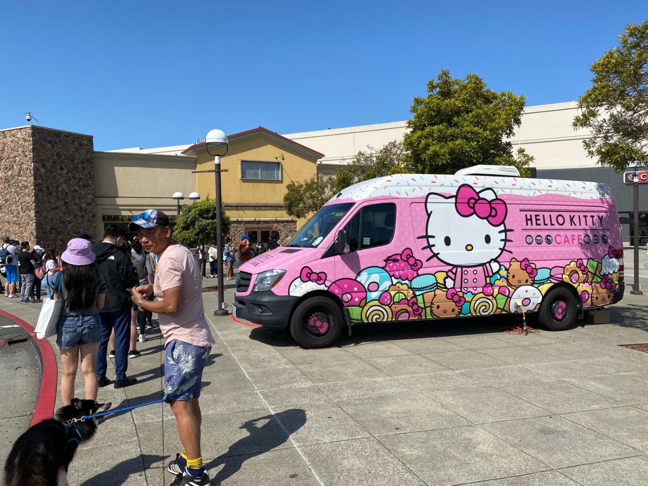 Hello Kitty Truck