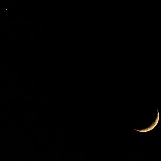 昨晚的金星合月看了吗？抬头肉眼清晰可见!...