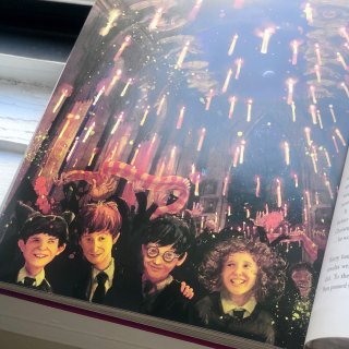 ［哈利波特迷］重拾兒時魔法世界的插畫書...