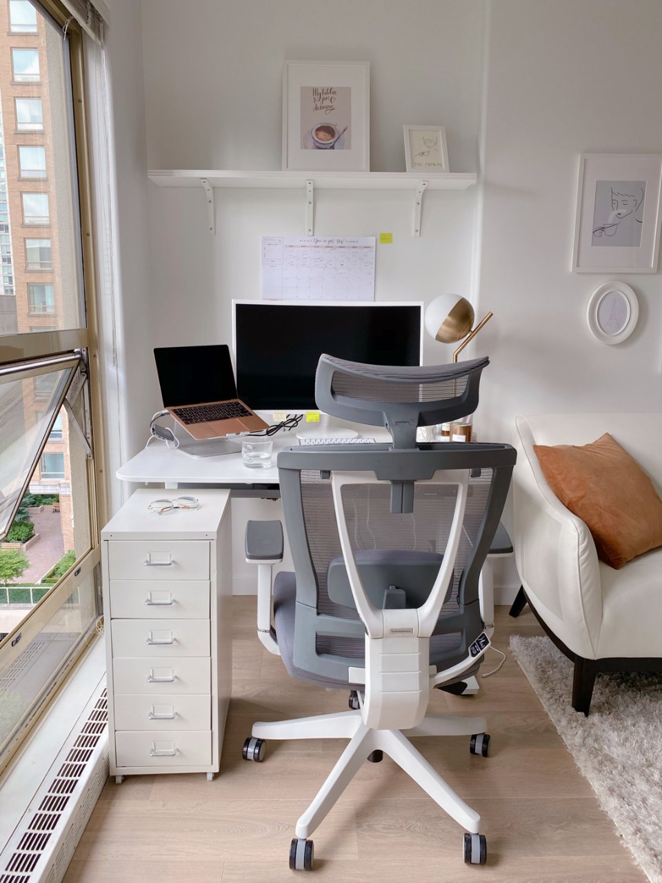 Standing Desks - Height Adjustable Smart Desk | Autonomous