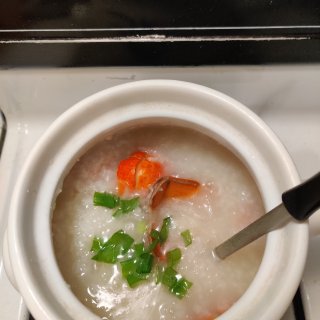 周末厨房| 砂锅海鲜龙虾靓粥...