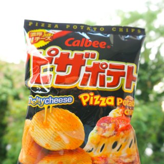 日本零食｜卡乐比披萨🍕薯片...