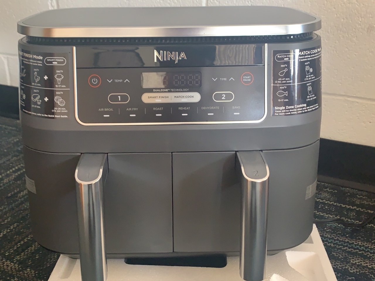 Kohl's 科尔士百货公司,Ninja Foodi 8 qt. Original Dualzone, 2-Basket Air Fryer with 6 Functions