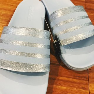 拖鞋控