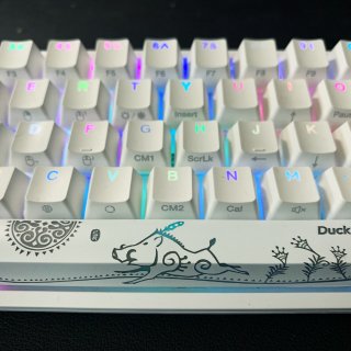 Ducky魔力鸭超美纯白游戏键盘...