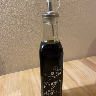1刀油瓶 精致实用...