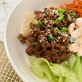 【今日生鲜好味】蔬菜多多的韩国拌饭_超推...