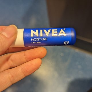 nivea 润唇膏