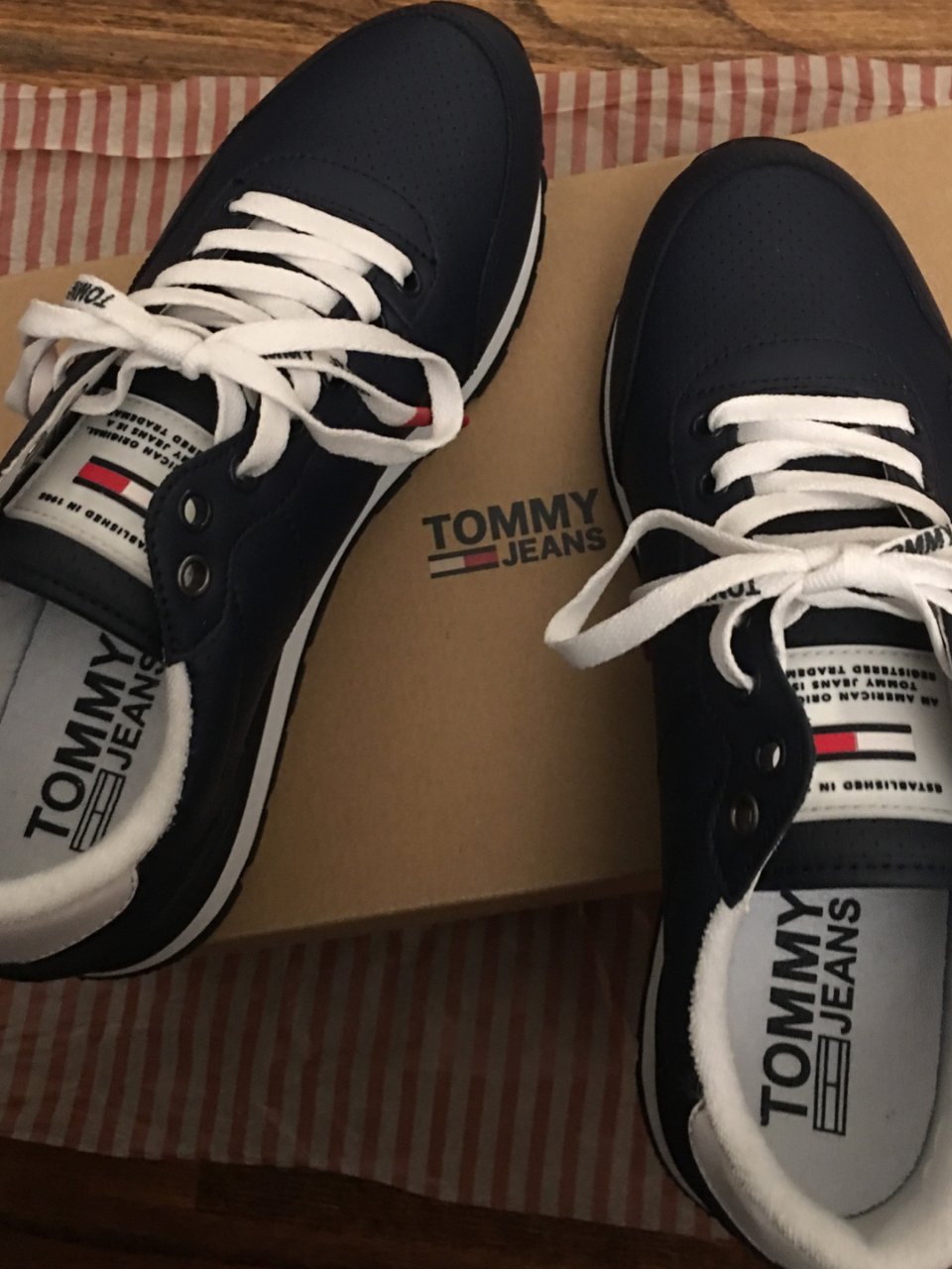 Tommy Jeans走路鞋