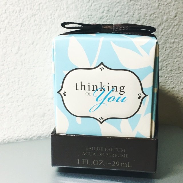 喜欢这款香水,有甜甜的香味而且包装可爱