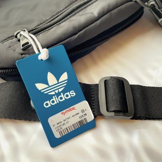 Adidas大容量腰包，买菜旅游必备“神...