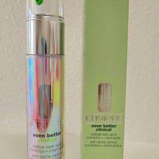 Clinique 倩碧