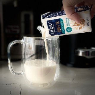 特仑苏谷粒牛奶｜近期超爱咖啡搭配❤️...