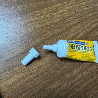 Neosporin多用急救软膏...