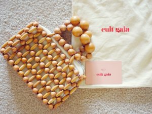 度假系列单品(2): Cult Gaia Cora手拿包