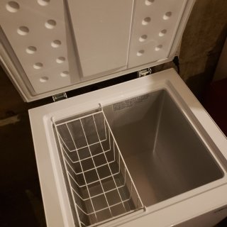 利用小冰柜和酒柜给冰箱扩容...