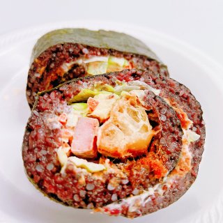 四月：超级好吃的自制紫米饭团...