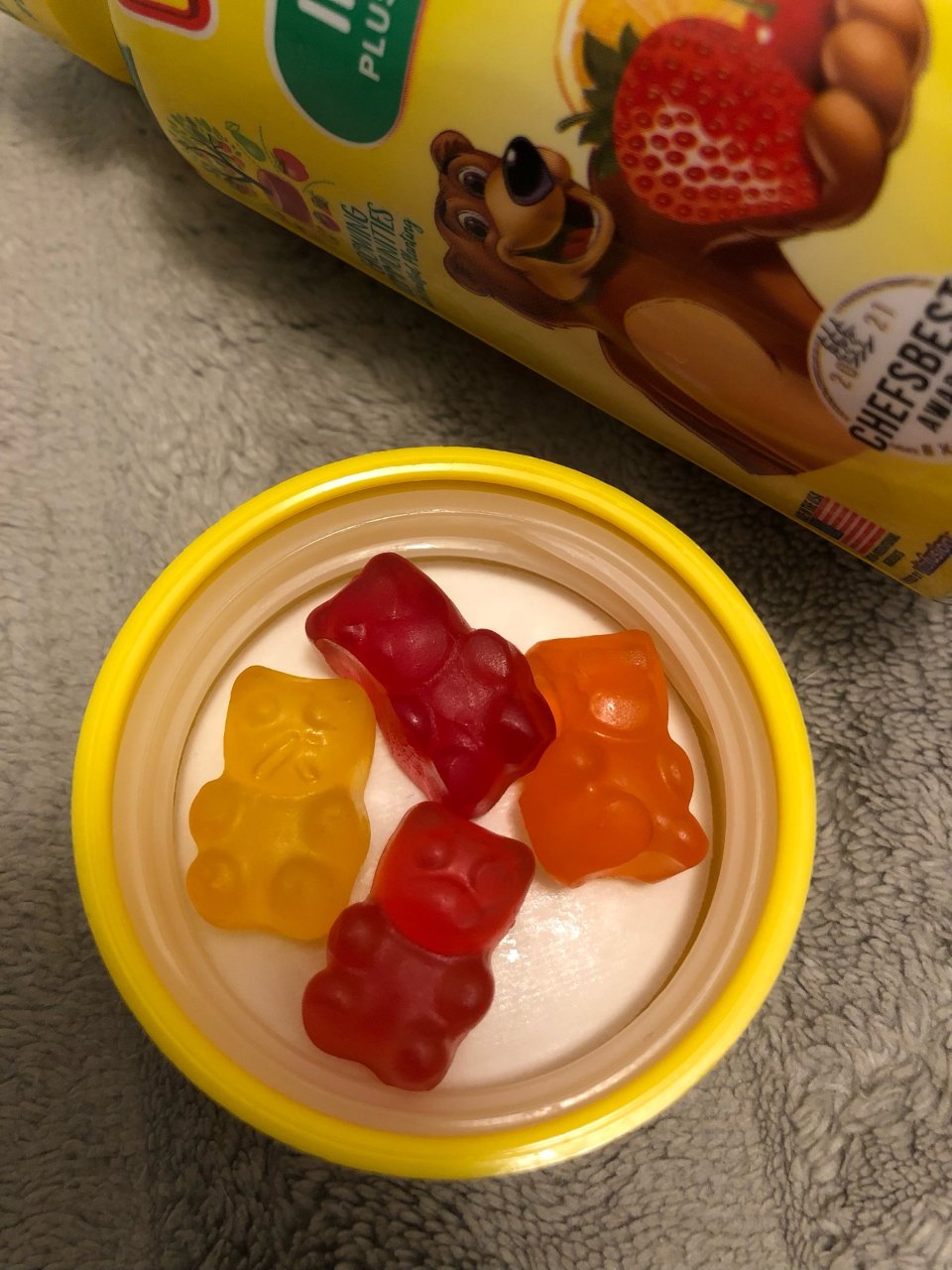熊孩子喜欢的熊果汁软糖...