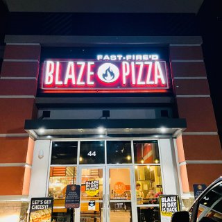 🍕探店尝鲜Blaze Pizza连锁餐厅...