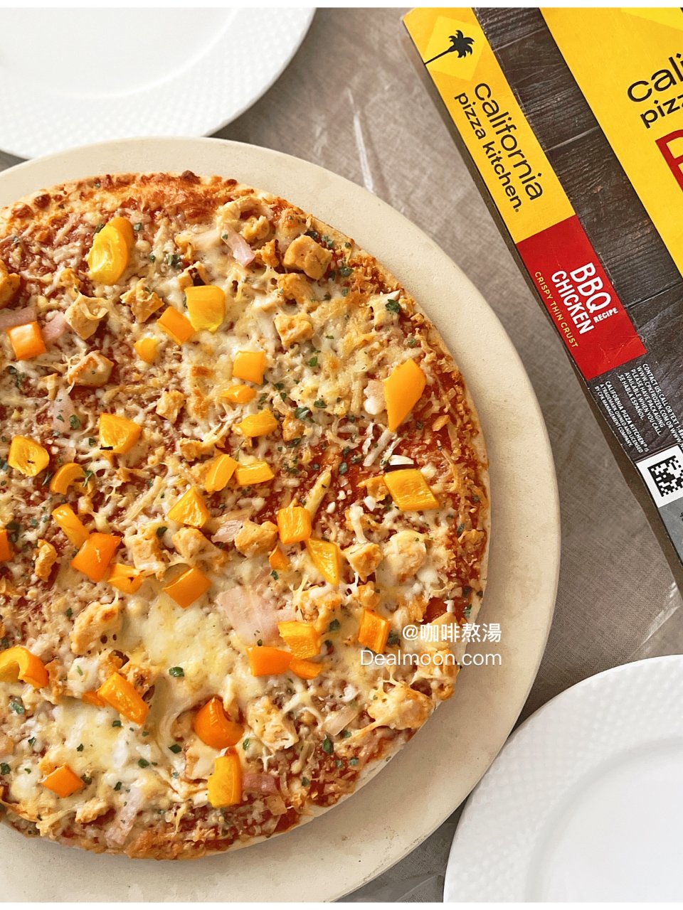 California Pizza Kitchen Thin Crust Bbq Recipe Chicken Frozen Pizza - 14.7oz : Target
