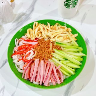 【🔥吧盛夏17】夏日早餐：五彩凉拌乌冬面...