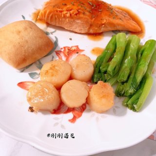 家常菜：照烧三文鱼+带子的晚餐你喜欢吗...