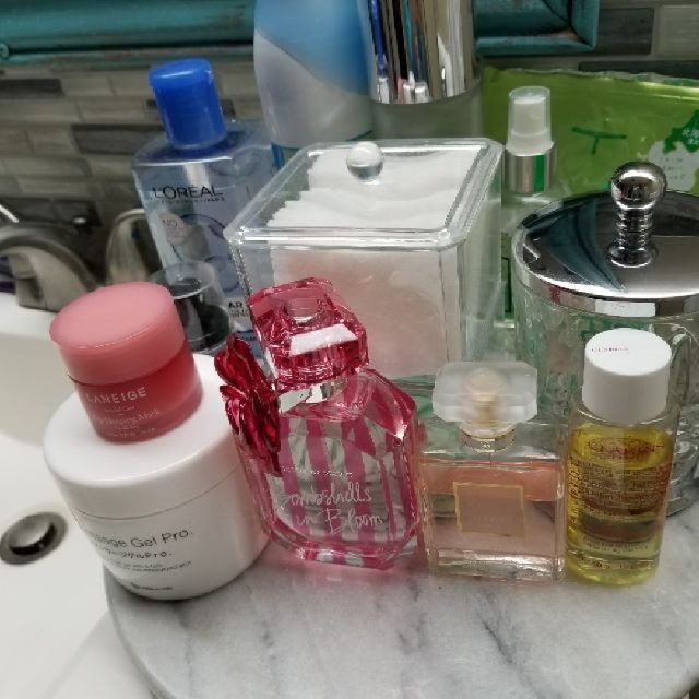 Sink旁边是我在world ma...