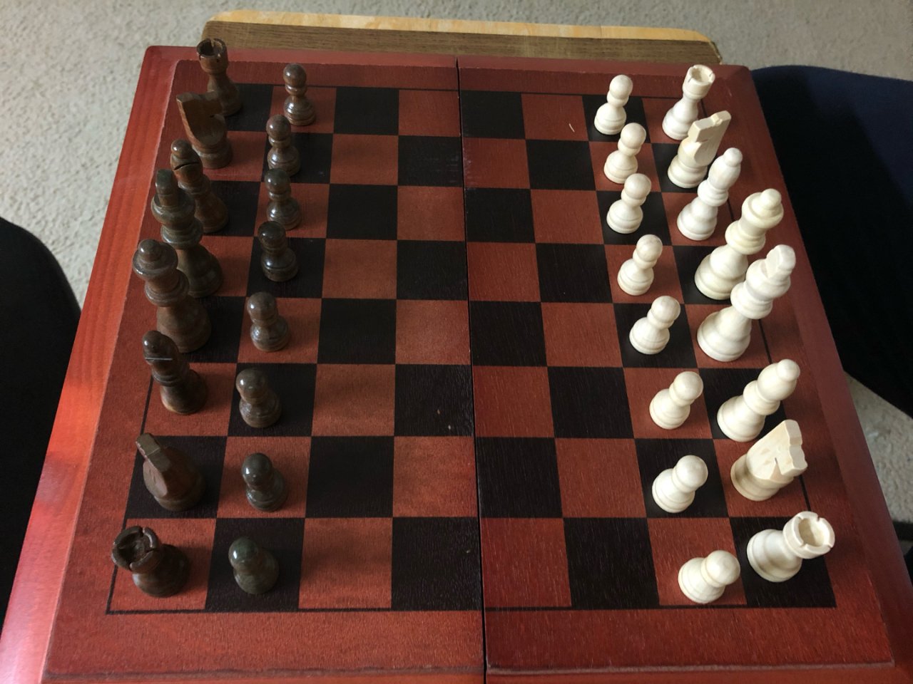後翼棄兵 來玩國際象棋♟嗎...