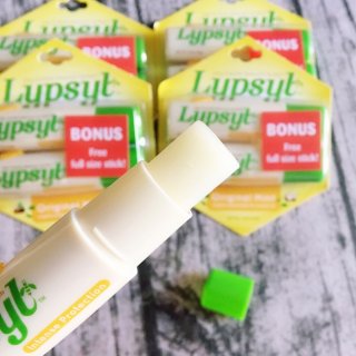Lypsyl蜂蜡润唇膏是秋冬季节的最佳选...