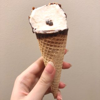 雀巢甜筒冰淇淋｜原来冬天吃冰淇淋也可以这...