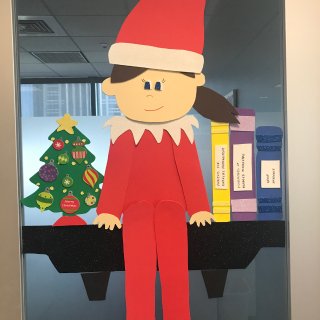 办公室里的圣诞装饰🎄...