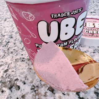 等了一年 终于吃上UBE的冰淇淋 缺德舅...