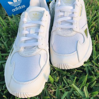 adidas 阿迪达斯