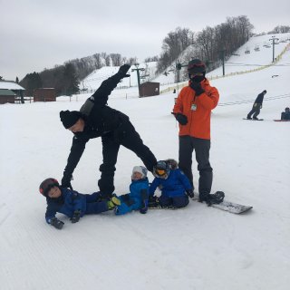 终于带孩子们去玩了一趟雪🏂🏂🏂...