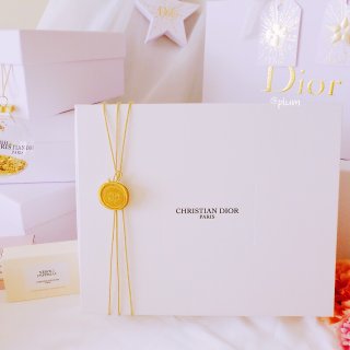 Dior 官网包装 最近回不去了……👋...