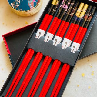 国潮：漆木红筷礼盒...