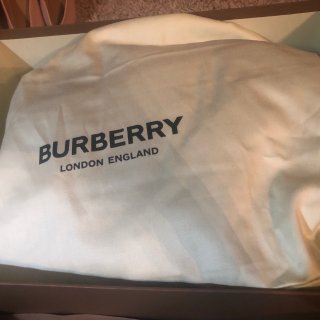 Burberry背包