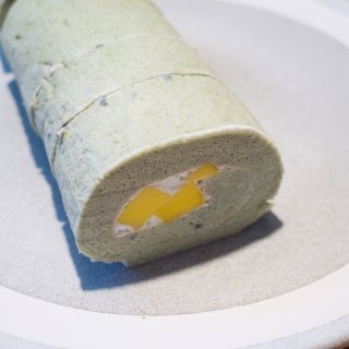 🍰高级灰绿色芒果蛋糕卷🥭记录第一次做😄...