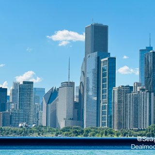 芝加哥天际线：密歇根湖游船之旅🌆🛥️...